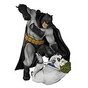 Batman Dark Knight Returns Batman vs. Joker ArtFX Statue